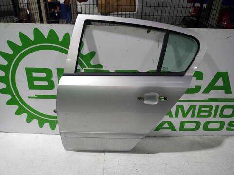 Puerta Trasera Izquierda Opel Astra ESSENTIA BERLINA 90CV 66KW