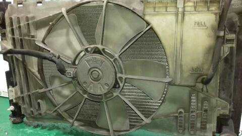 Foto 2ª: Electroventilador Toyota Corolla 1.6 LINEA SOL 4-PTAS.) 110CV 81KW [3ZZ-FE] (2002)