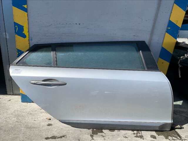 Puerta Trasera Derecha Renault Megane 1.5 DCI 105CV 0CV III SPORT TOURER KZ DESDE 05/2009