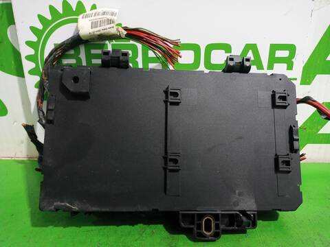 Foto 3ª: Caja Reles Fusibles Opel Zafira COSMO 120CV 88KW [Z19DT] (2007)