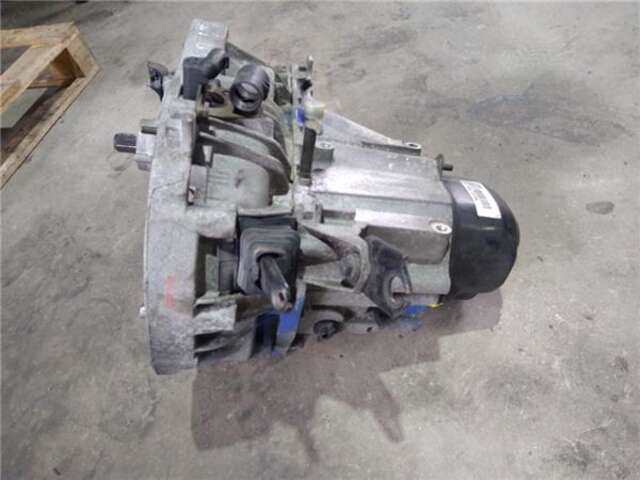 Foto 2ª: Caja Cambios Renault Clio 1.5 AUTHENTIQUE [1.5 LTR. - 48 KW DCI DIESEL] [K9K A7]