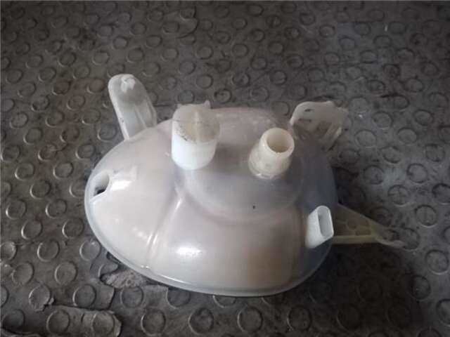 Foto 2ª: Deposito Expansion Mercedes Clase C 160 2.1 C 220 D (205.304) [2.1 LTR. - 125 KW CDI CAT] [651.921]