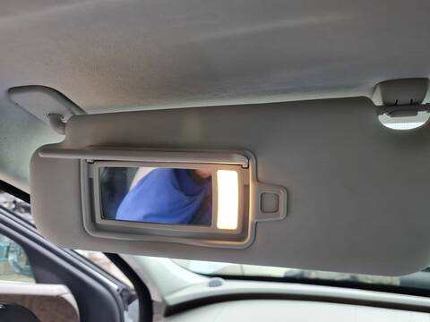 Parasol Izquierdo Jaguar XE PORTFOLIO 180CV 132KW