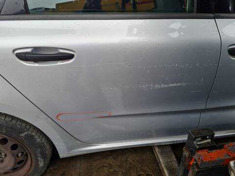 Puerta Trasera Derecha Citroen C4 LIVE PICASSO 131CV 96KW