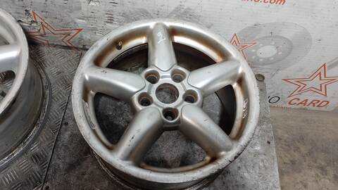 Foto 4ª: Juego LLantas Toyota Rav4 GX 129CV 95KW [3SFE] (1995)