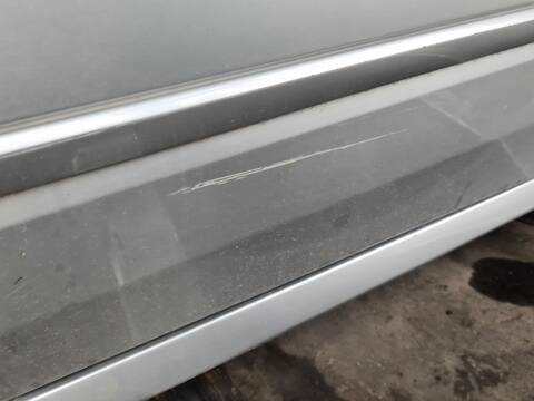 Foto 3ª: Puerta Delantera Izquierda Renault Laguna EXPRESSION III 140CV 103KW [M4R704] (2009)
