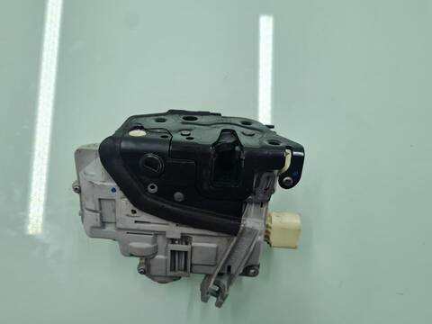 Foto 3ª: Cerradura Puerta Trasera Derecha Volkswagen Passat 2.0 TDI BERLINA 140CV 103KW (2011)