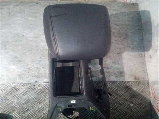 Foto 3ª: Consola Central Ford Focus TITANIUM 125CV 92KW [M1DD] (2015)