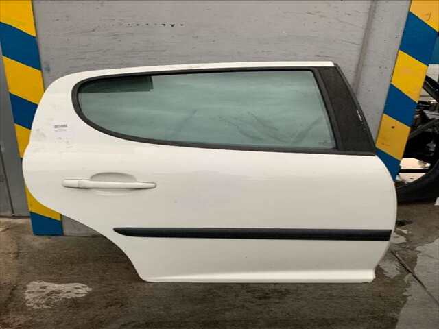Puerta Trasera Derecha Peugeot 207 1.4 HDI70CV