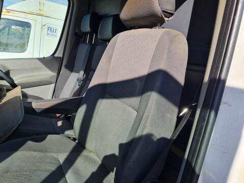 Foto 4ª: Asiento Delantero Izquierdo Volkswagen Crafter COMBI 30 163CV 120KW [CKUB] (2014)