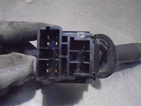 Foto 2ª: Mando Multifuncion Citroen Xantia 1.9 TD SEDUCTION BERLINA 90CV 66KW [DHX] (1999)