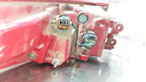 Foto 2ª: Piloto Trasero Derecho Kia Sportage CONCEPT 2WD 116CV 85KW [D4FD] (2017)