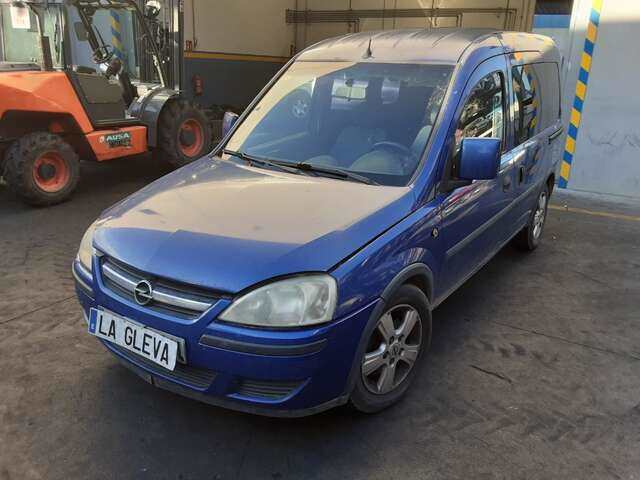 Mangueta Delantera Izquierda Opel Combo 1.7 CDTI 100CV