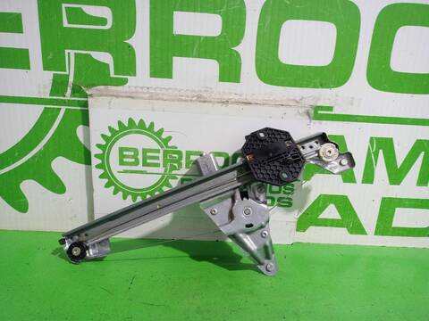 Foto 2ª: Elevalunas Manual Trasero Izquierdo Dacia Sandero LAUREATE 90CV [K9K] (2012)