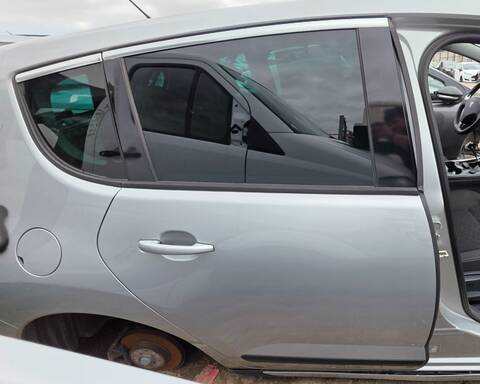 Puerta Trasera Derecha Peugeot 3008 HN02