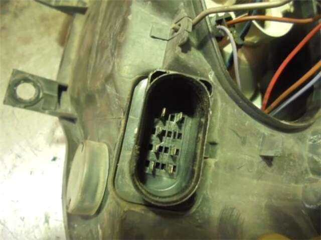 Foto 3ª: Faro Derecho Seat Cordoba 1.9 SIGNO [1.9 LTR. - 81 KW TDI] [ASV]