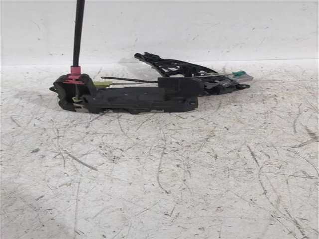 Foto 3ª: Cerradura Puerta Trasera Derecha Opel Zafira 1.9 CDTI M75) 120CV [Z 19 DT] (2005)