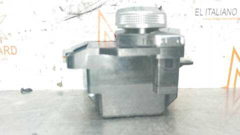 Foto 3ª: Mando Multifuncion Mercedes Clase G 230 GLK 320 CDI 4-MATIC 204.983) 224CV 165KW [642961] (2010)