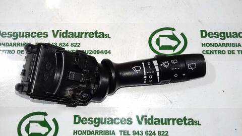 Foto 1ª: Mando Multifuncion Hyundai i30 1.4 CAT 99CV 73KW [G4FA] (2012)