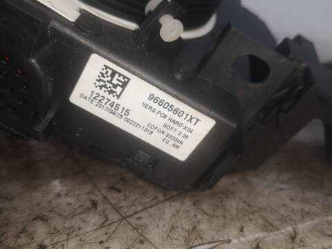Foto 2ª: Mando Multifuncion Peugeot 307 9HZ BERLINA (2006)