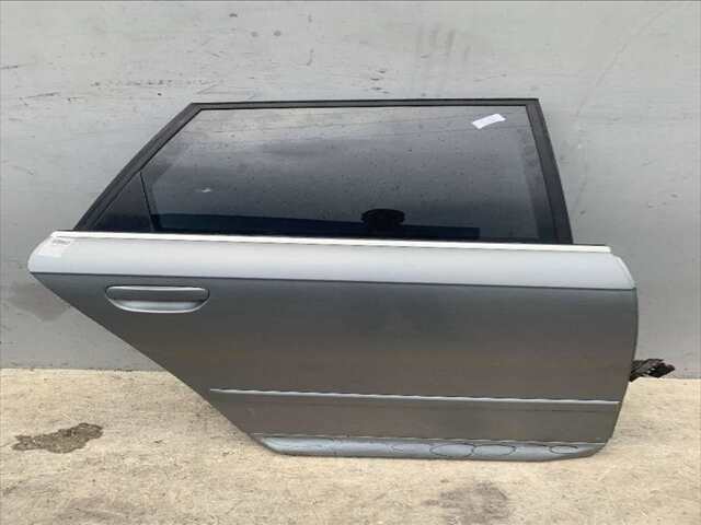 Puerta Trasera Derecha Audi A4 1.9 TDI AVANT