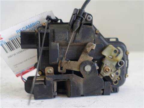 Foto 2ª: Cerradura Puerta Delantera Derecha Volkswagen Golf 1.8 BERLINA 125CV 92KW [AGN] (1999)