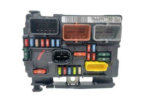 Caja Reles Fusibles Peugeot 207 1.4 16V VTI 95CV