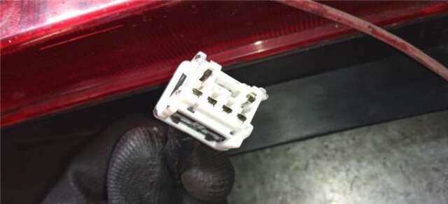 Foto 3ª: Piloto Trasero Derecho Nissan Note 1.4 VISIA [CR14]