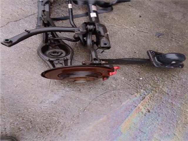 Foto 2ª: Puente Trasero Volkswagen Golf 2.0 GTI BMT/START-STOPP [2.0 LTR. - 169 KW 16V T FSI] [CHHA]