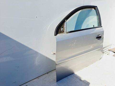 Foto 2ª: Puerta Delantera Izquierda Opel Vectra CLUB BERLINA 122CV 90KW [Z18XE] (2004)
