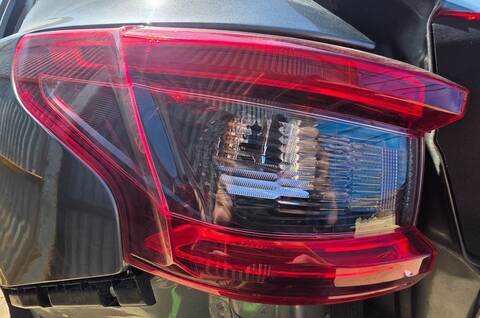 Foto 2ª: Piloto Trasero Izquierdo Nissan Qashqai N-STYLE 158CV 116KW (2018)