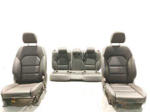 Foto 1ª: Asientos Traseros Mercedes Clase G 230 GLA 200 CDI - D 156.908) 136CV 100KW [OM 651.930] (2019)