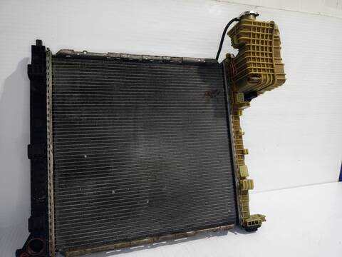 Foto 2ª: Radiador Motor Mercedes Vito 112 CDI 638.094) 122CV 90KW CAJA CERRADA [OM 611] (2002)