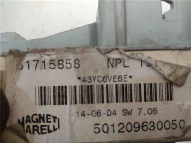 Foto 3ª: Caja Reles Fusibles Fiat Stilo 1.6 16V [1.6 LTR. - 76 KW 16V CAT]