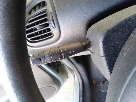 Foto 2ª: Mando Luces Citroen Xsara 2.0 HDI PICASSO 90CV 66KW [RHY] (2002)