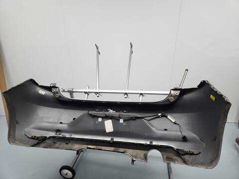Foto 3ª: Paragolpes Trasero Renault Clio EQUILIBRE 100CV 74KW [K9K876] (2023)