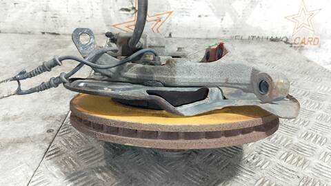 Foto 4ª: Mangueta Delantera Derecha Mercedes Clase C 160 200 CDI 203.004) BERLINA 122CV 90KW [OM646962] (2004)