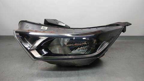 Faro Izquierdo Hyundai i20 1.2 84CV 62KW