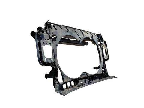 Foto 3ª: Paragolpes Delantero Volkswagen Touareg 3.0 V6 TDI (2002)