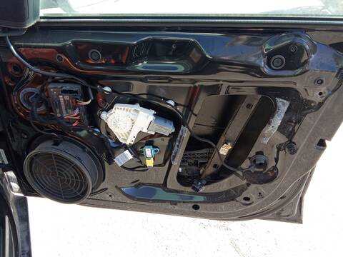 Elevalunas Eléctrico Delantero Derecho Audi A4 2.0 TDI QUATTRO 143CV 105KW