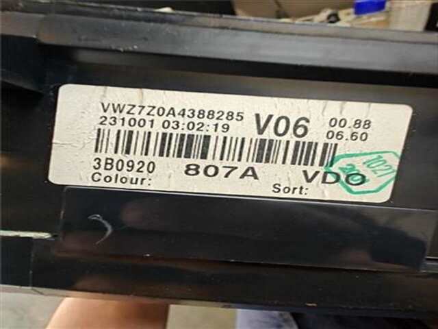 Cuadro de Instrumentos Volkswagen Passat 1.9 EDITION [1.9 LTR. - 96 KW TDI]