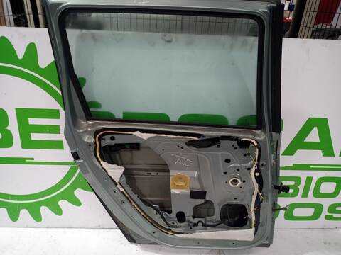 Foto 3ª: Puerta Trasera Izquierda Peugeot 307 1.6 16V HDI BERLINA 90CV 66KW [9HVDV6ATED4] (2005)