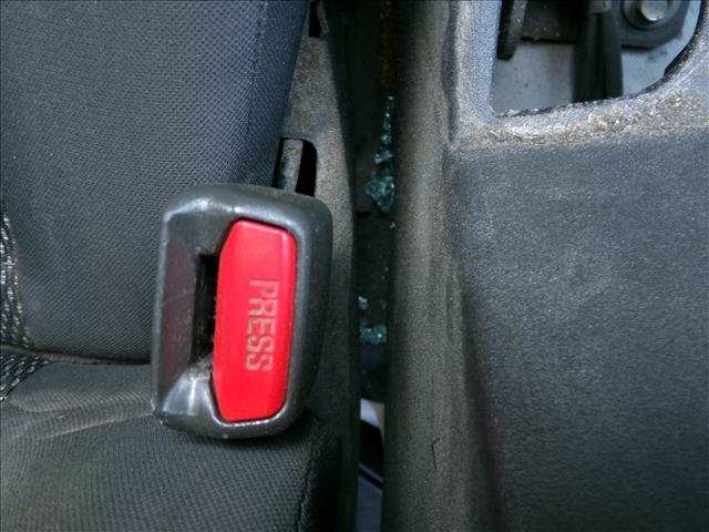 Cinturón Delantero Izquierdo Nissan Navara 2.5 DCI D40 2010-2015