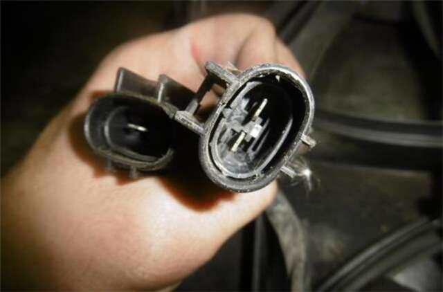 Foto 3ª: Electroventilador Chevrolet Captiva 2.4 LS [2.4 LTR. - 100 KW CAT] [Z 24 SED]