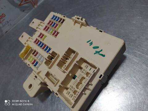 Foto 3ª: Caja Reles Fusibles Kia Sportage DRIVE 4X2 136CV 100KW [D4H4] (2014)