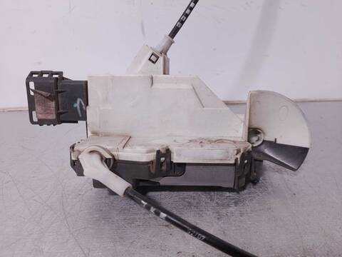 Foto 3ª: Cerradura Puerta Delantera Izquierda Peugeot 308 2.0 16V HDI FAP CAT RHR - DW10BTED4) 136CV 100KW (2008)
