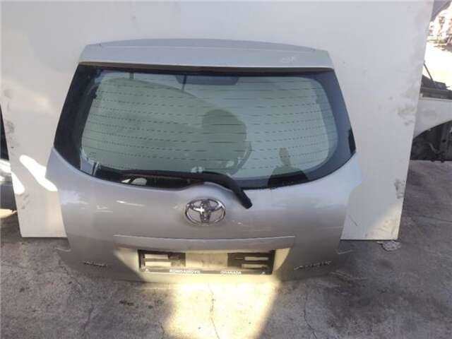 Portón Toyota Auris 1.4 D-4D