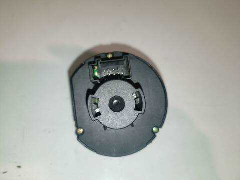 Foto 2ª: Mando Luces Volkswagen Passat ADVANCE 1 TDI 105CV (2005)
