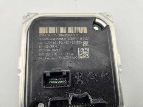 Foto 2ª: Centralita Faros Xenon Citroen C5 1.6 PLUG-IN FEEL 150CV [5G06] (2024)
