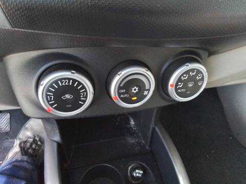 Foto 3ª: Mando Climatizador Mitsubishi Outlander 2.0 DI-D INTENSE 140CV 103KW [BSY] (2007)